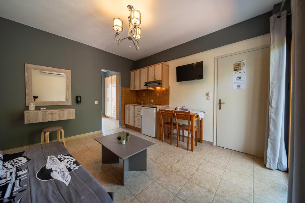 Helen'S Studios & Apartments Skala  Екстериор снимка