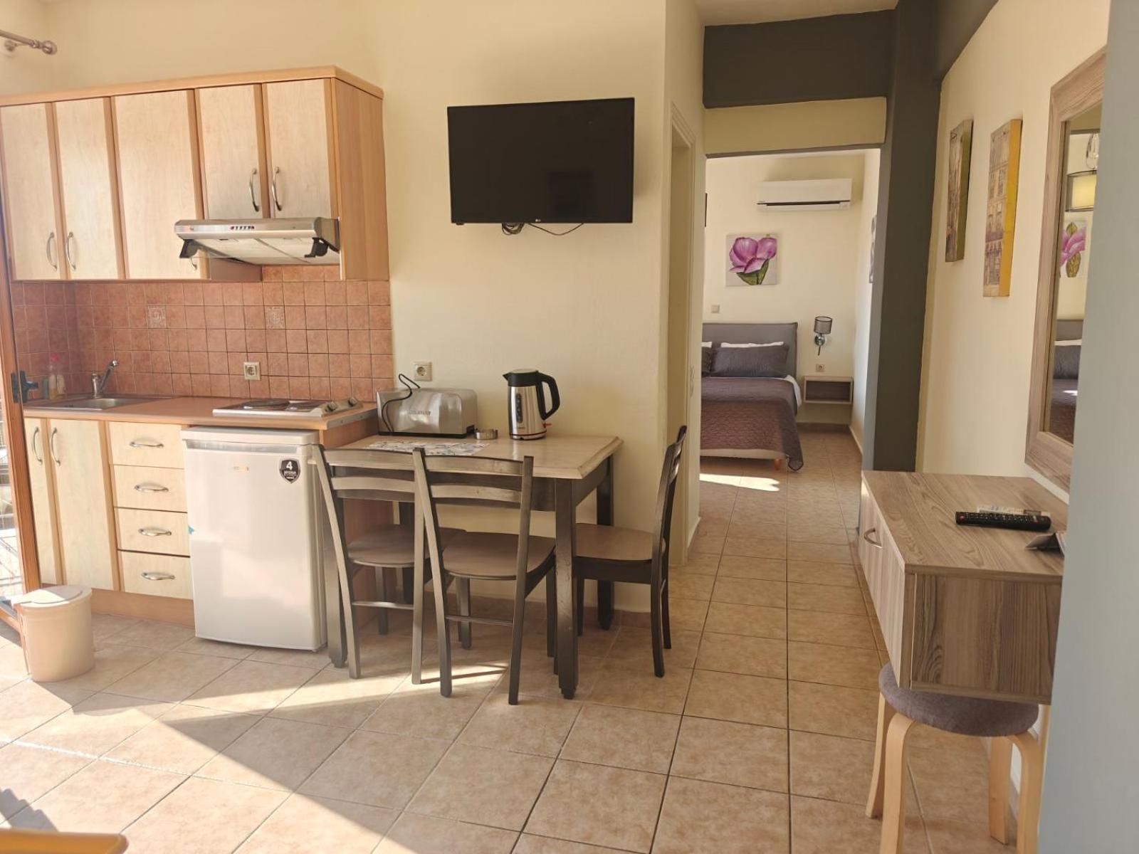 Helen'S Studios & Apartments Skala  Екстериор снимка